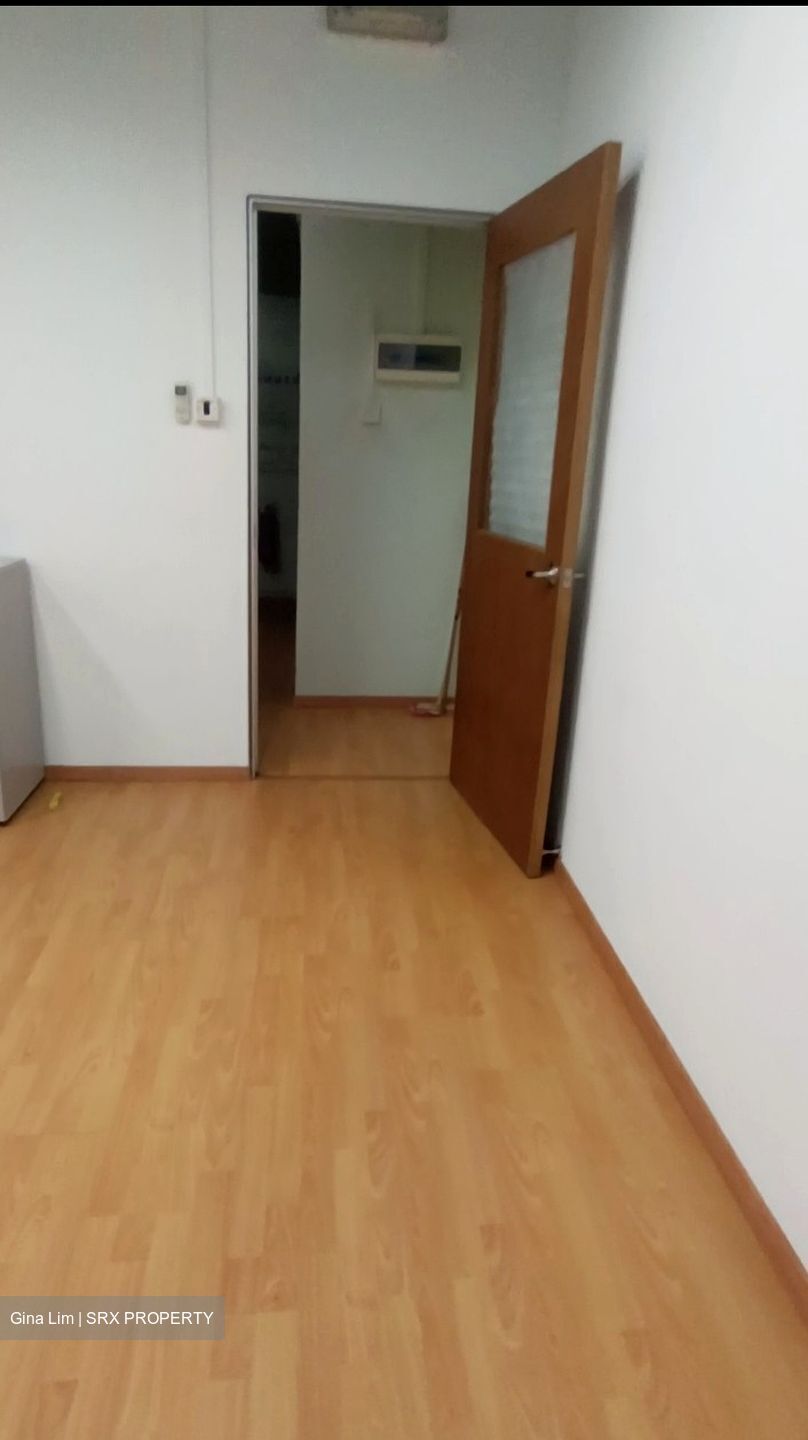 Midview City (D20), Retail #440181741